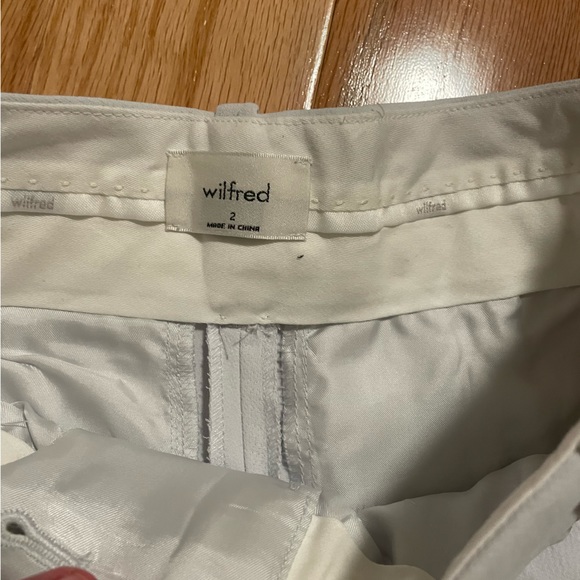 Aritzia effortless shorts 5” - Picture 5 of 6